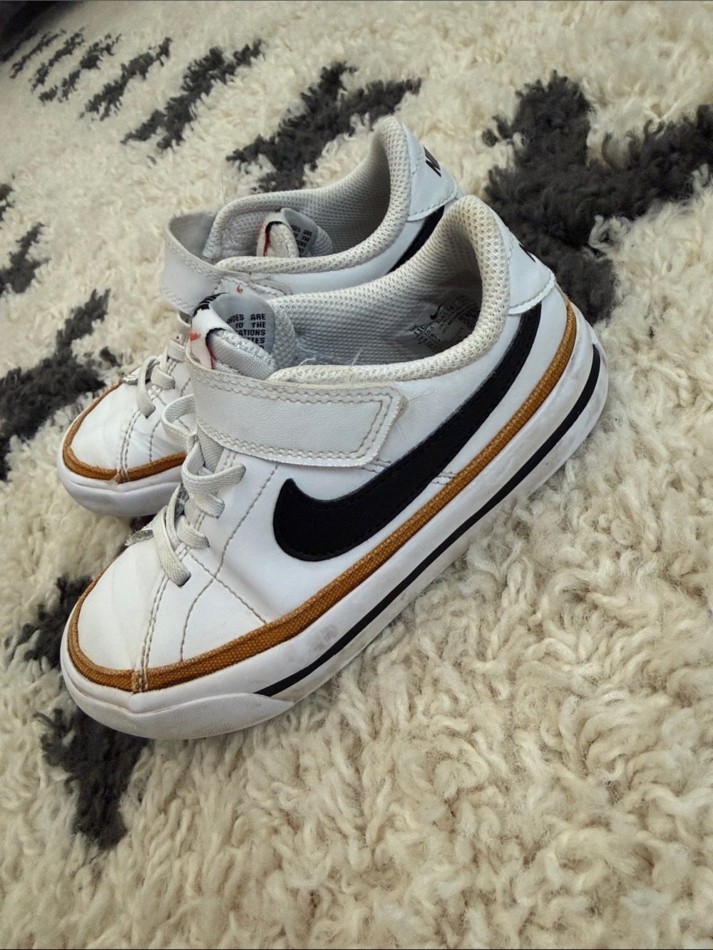 Kids Nike Court Legacy